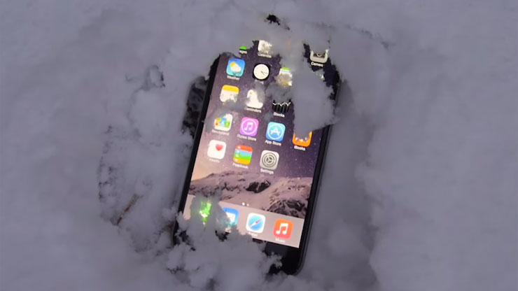 Ваш iPhone 6s быстро сажается и выключается на морозе? Вы попадаете под бесплатную замену аккумулятора от Apple