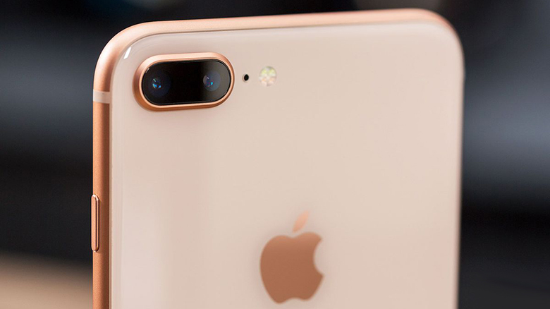 Apple снижают цены на прошлые модели iPhone